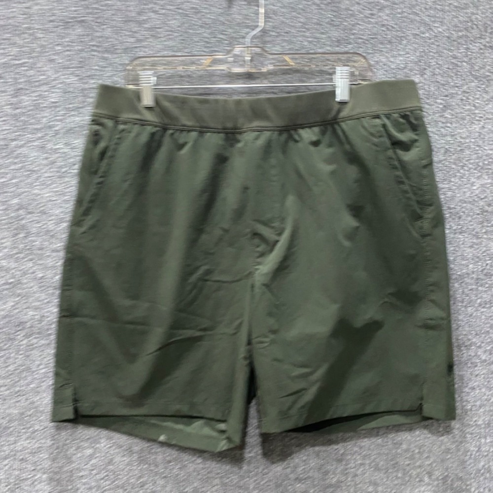 Public Rec Shorts Mens Size 38 Olive Green Athletic Performance side hem vents
